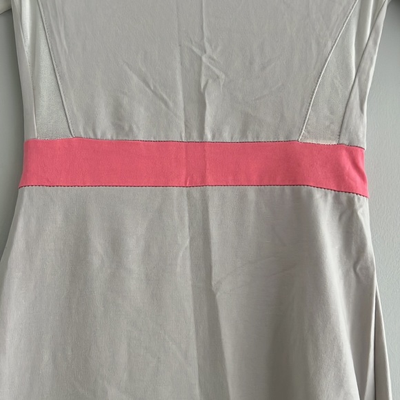 🔥Super Sexy fitted dress with sheer mesh back XS 🔥 - Picture 4 of 14